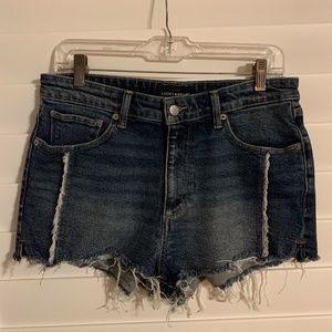 LUCKY BRAND cut off mid-rise shorts